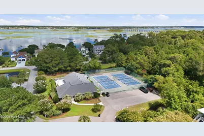 320 Cape Lookout Loop, Emerald Isle, NC 28594 - Photo 9