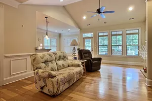520 Laurinburg Rd, Southport, NC 28461 - Photo 9