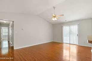 136 Charlton Rd, Hubert, NC 28539 - Photo 5
