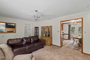 129 Foster Creek Ct, Swansboro, NC 28584 - Photo 11