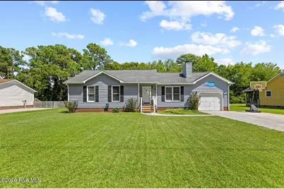 129 Foster Creek Court, Swansboro, NC 28584 - Photo 1