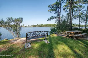 305 Augusta Ct, Havelock, NC 28532 - Photo 9