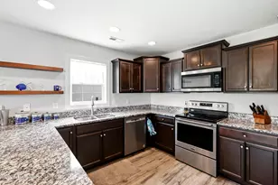 306 Wood House Dr, Jacksonville, NC 28546 - Photo 17