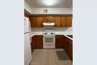 365 W Illinois Avenue #Apt 14, Southern Pines, NC 28387 - Photo 3
