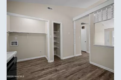 323 W Frances Street, Jacksonville, NC 28546 - Photo 7