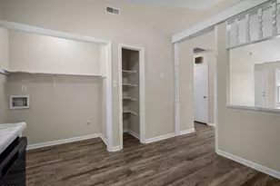 323 W Frances St, Jacksonville, NC 28546 - Photo 7