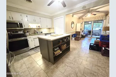 1014A Kings Way, New Bern, NC 28562 - Photo 7