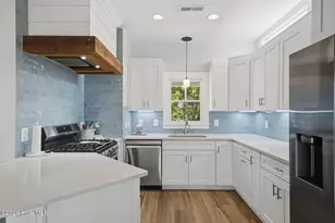908 Elizabeth Dr, Oak Island, NC 28465 - Photo 27