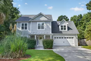 204 Palm Cottage Dr, Hampstead, NC 28443 - Photo 1