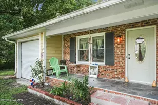513 W 1st St, Kenly, NC 27542 - Photo 3