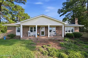 429 C R Edwards Rd, Beulaville, NC 28518 - Photo 1