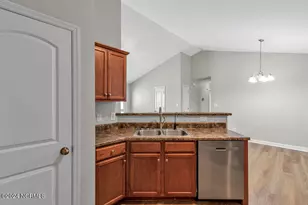 303 Sinclair Ln, Hubert, NC 28539 - Photo 11