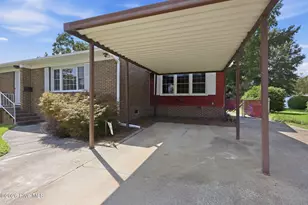 2002 Carey Rd, Kinston, NC 28501 - Photo 5