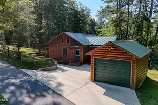 305 Whispering Hls Rd, Murphy, NC 28906 - Photo 9