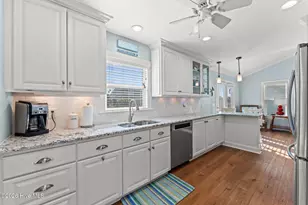 27 Monroe St, Ocean Isle Beach, NC 28469 - Photo 13