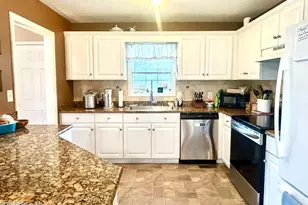 9361 McLeod Rd, Laurinburg, NC 28352 - Photo 15