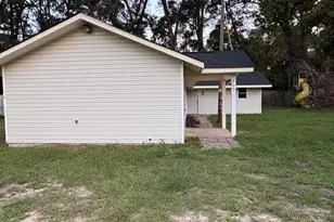 605 Correll St, Maxton, NC 28364 - Photo 17