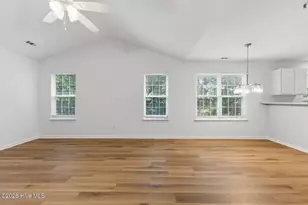 1418 Willoughby Pk Ct, Wilmington, NC 28412 - Photo 9