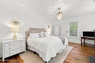 913 Bridges St, Morehead City, NC 28557 - Photo 15