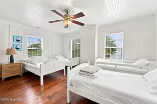 913 Bridges St, Morehead City, NC 28557 - Photo 23