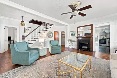 913 Bridges Street, Morehead City, NC 28557 - Photo 3