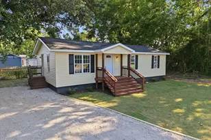 105 W Wallace St, Burgaw, NC 28425 - Photo 31