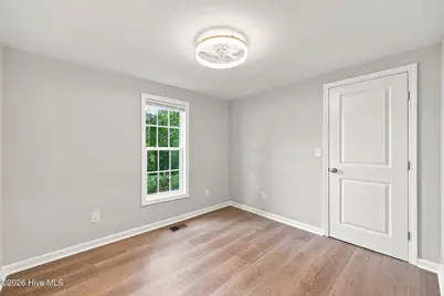 105 W Wallace Street, Burgaw, NC 28425 - Photo 13