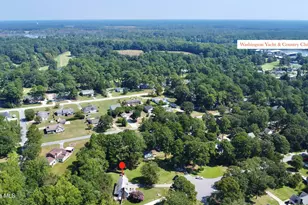 329 S Wedgewood Dr, Washington, NC 27889 - Photo 3