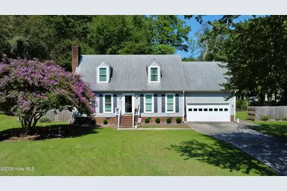 329 S Wedgewood Drive, Washington, NC 27889 - Photo 1