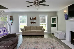 329 S Wedgewood Dr, Washington, NC 27889 - Photo 9