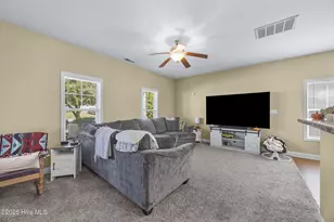 709 Jasmine Ln, Jacksonville, NC 28546 - Photo 9
