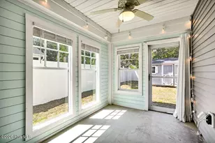 127 NE 15th St, Oak Island, NC 28465 - Photo 35