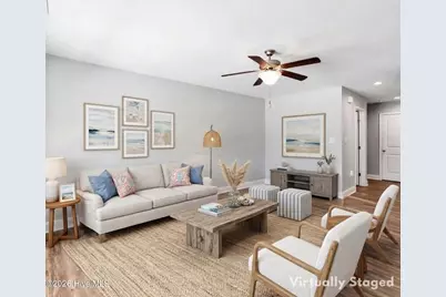 127 NE 15th St, Oak Island, NC 28465 - Photo 5