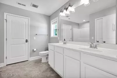 127 NE 15th St, Oak Island, NC 28465 - Photo 23