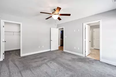 127 NE 15th St, Oak Island, NC 28465 - Photo 21