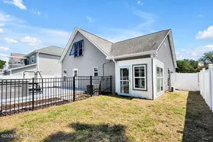 127 NE 15th St, Oak Island, NC 28465 - Photo 37