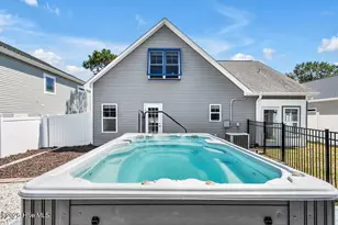 127 NE 15th St, Oak Island, NC 28465 - Photo 37