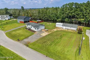 106 Trout St, Moyock, NC 27958 - Photo 5