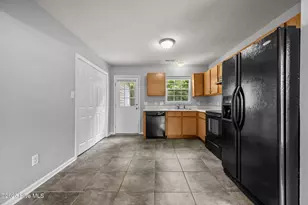 1087 W Pueblo Dr, Jacksonville, NC 28546 - Photo 15