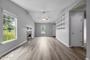 1087 W Pueblo Dr, Jacksonville, NC 28546 - Photo 7