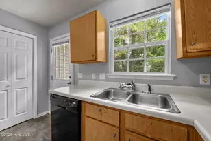 1087 W Pueblo Dr, Jacksonville, NC 28546 - Photo 17