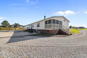 88 Holiday Ln, Newton Grove, NC 28366 - Photo 23