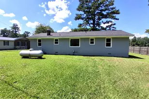 2427 Bonnie Best Rd, Williamston, NC 27892 - Photo 3
