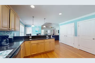 337 NE 41st Street, Oak Island, NC 28465 - Photo 9