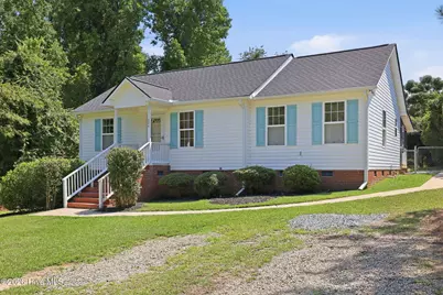 204 Dustin Drive, Benson, NC 27504 - Photo 3