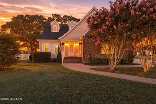 157 Pelican Pointe Dr, Elizabeth City, NC 27909 - Photo 1