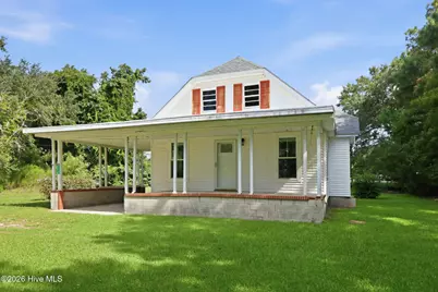1112 Wilson Avenue, Morehead City, NC 28557 - Photo 1