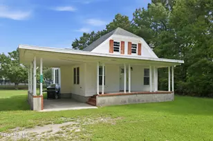 1112 Wilson Ave, Morehead City, NC 28557 - Photo 3