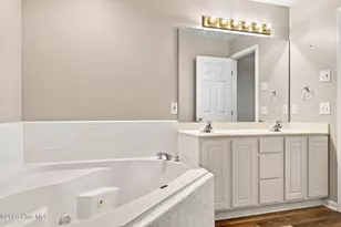 2209 Locksley Woods Dr, Greenville, NC 27858 - Photo 29