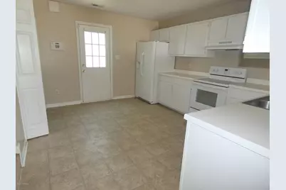 895 W Pueblo Drive, Jacksonville, NC 28546 - Photo 5